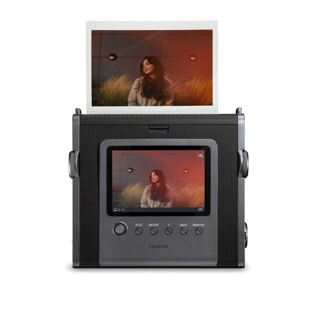 INSTAX Wide Evo disponible chez Germain Photo à Tours → Germain Photographie